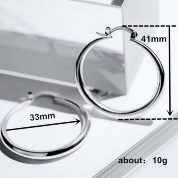 “New 18k White Gold 1.5” Roud Hoop Earrings” - Picture 2 of 3